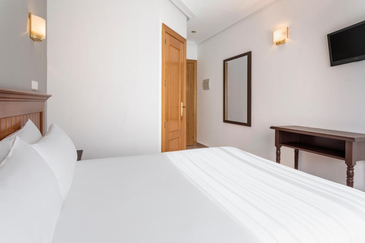 Hotel Victoria Valdemoro Ngoại thất bức ảnh