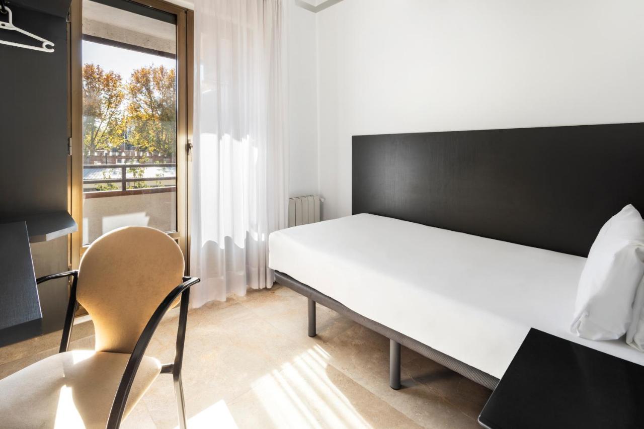 Hotel Victoria Valdemoro Ngoại thất bức ảnh