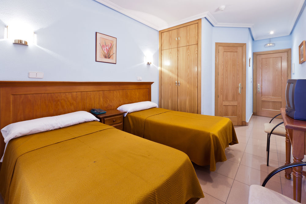 Hotel Victoria Valdemoro Ngoại thất bức ảnh